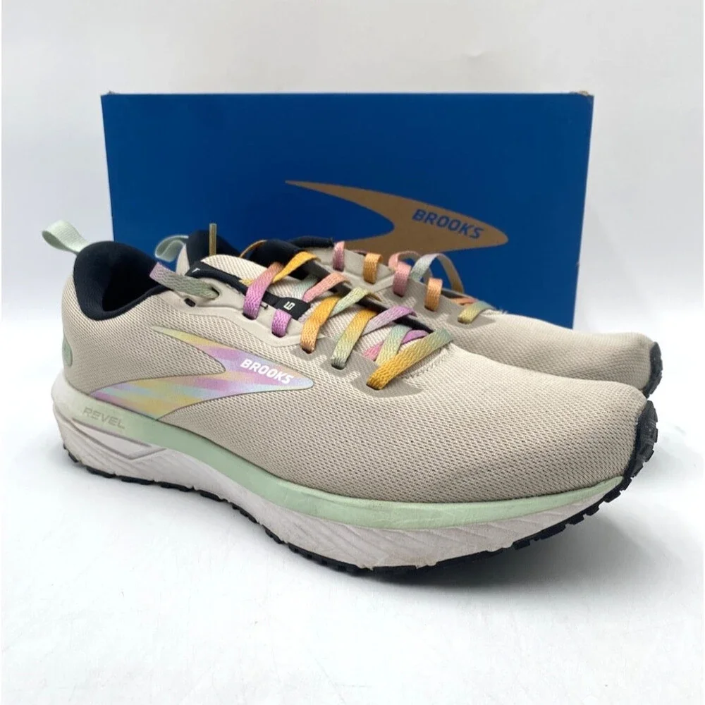 Brooks REVEL 6 Men's USED Running Shoes White/Silver Lining US Size 9.5 D